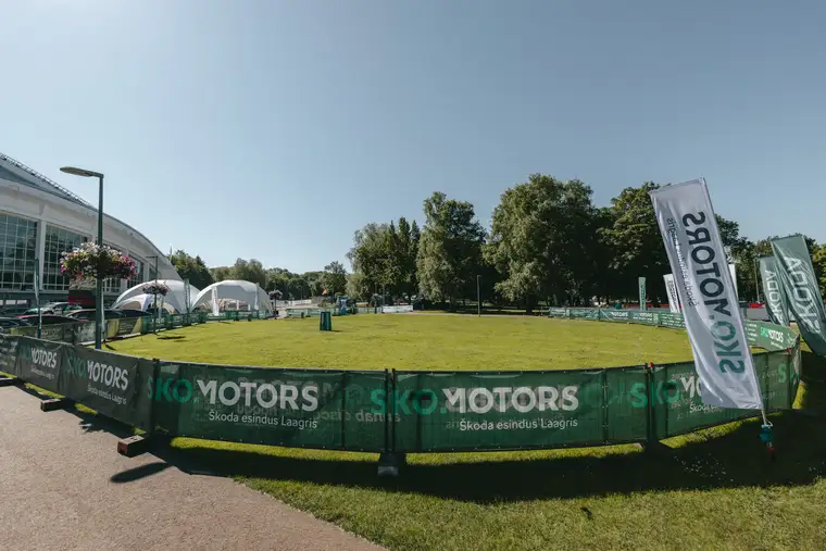 Branded banners along the fairway
